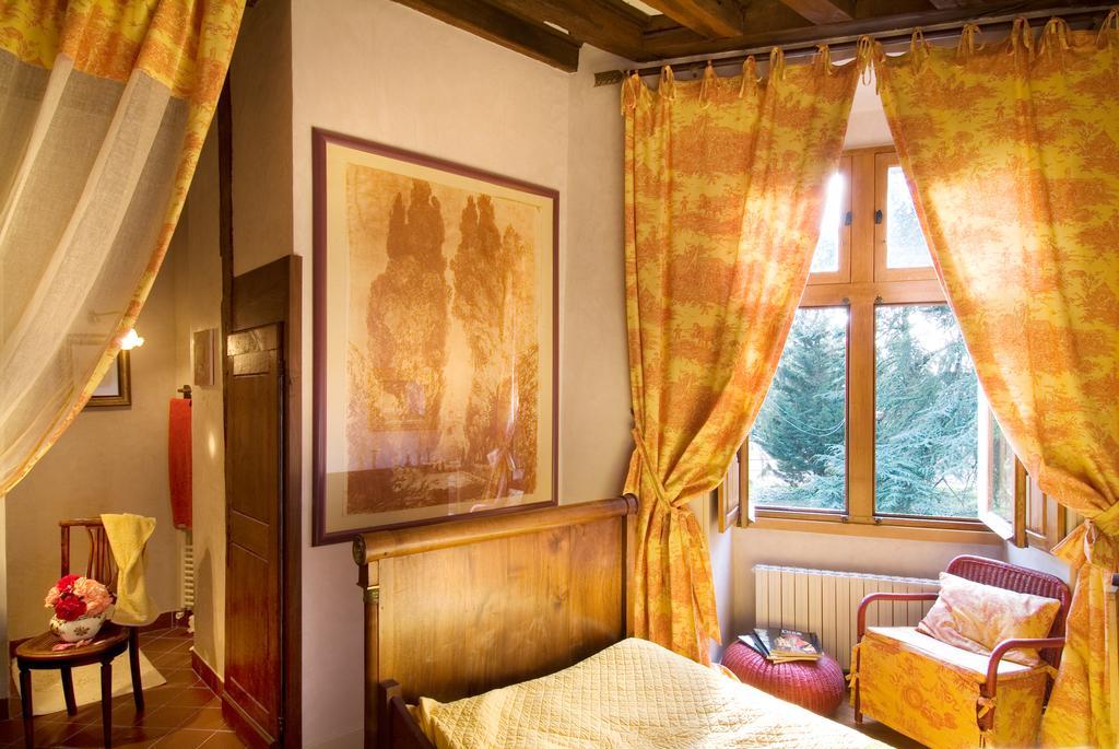 Bed and Breakfast Chateau De La Roche Martel Roiffé Zimmer foto