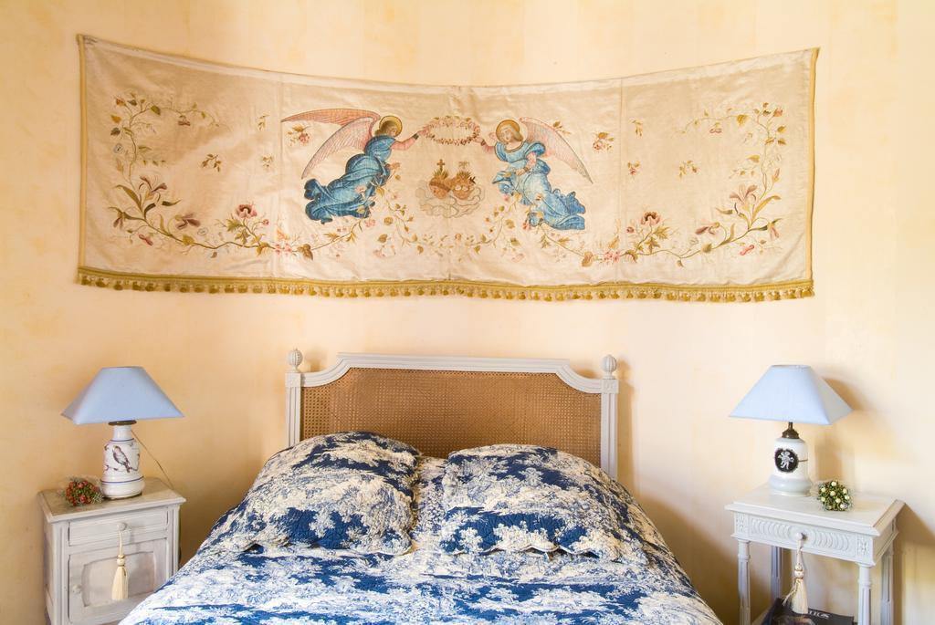 Bed and Breakfast Chateau De La Roche Martel Roiffé Zimmer foto