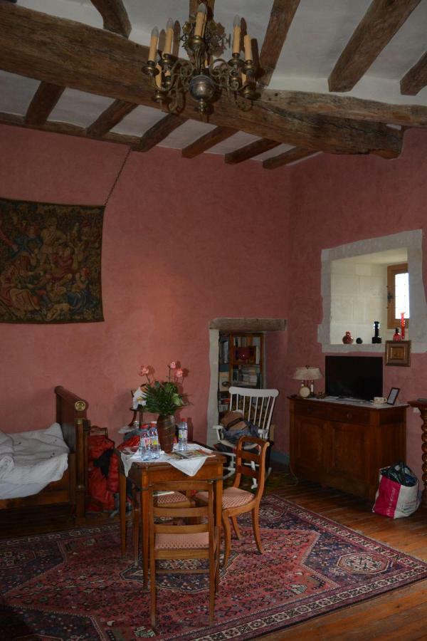 Bed and Breakfast Chateau De La Roche Martel Roiffé Exterior foto
